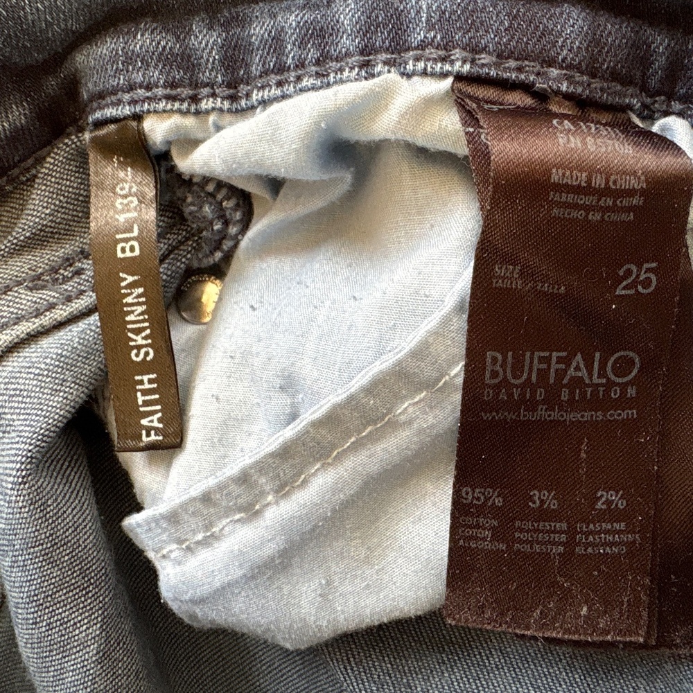 💥SALE!💥 Buffalo David Bitton Faith Skinny Jeans! - Picture 4 of 4